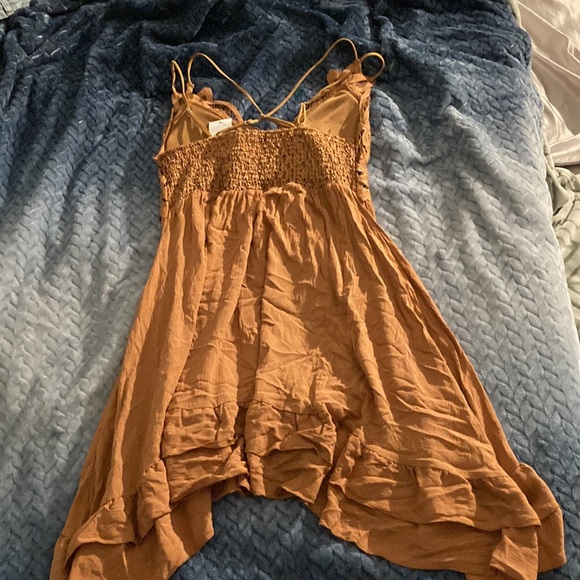 The size is a large , the color is brown , the quality is good - Picture 3 of 4